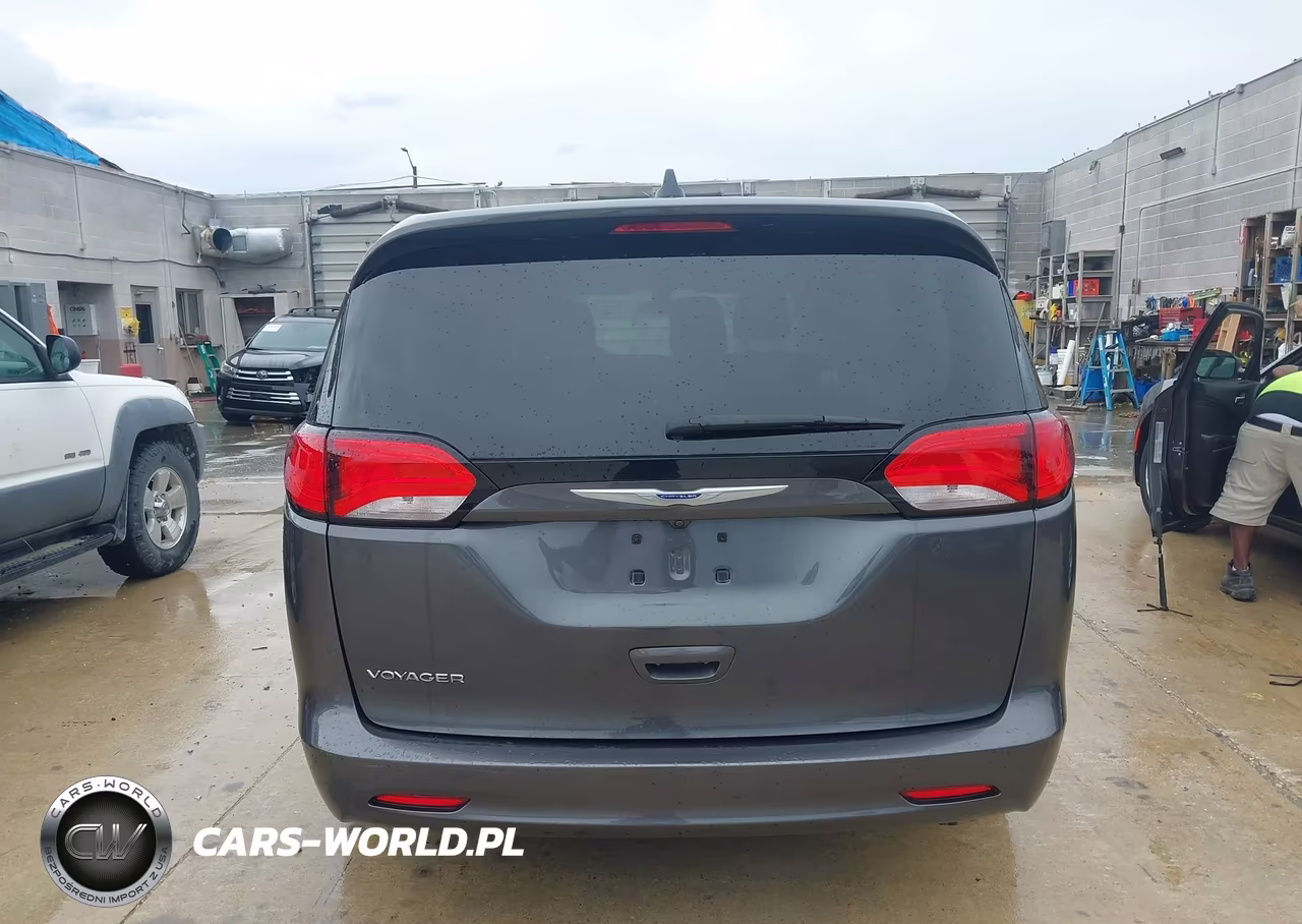 2020 Chrysler Voyager L VIN:2C4RC1AG5LR249307 - 16