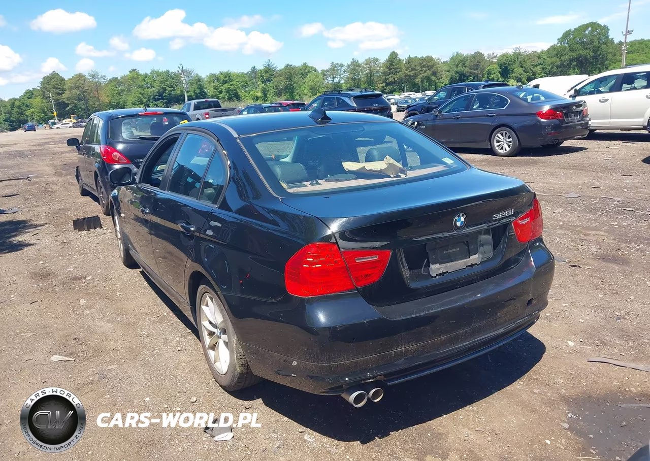 2010 BMW 328I xDrive VIN:WBAPK5C50AA650615 - 3