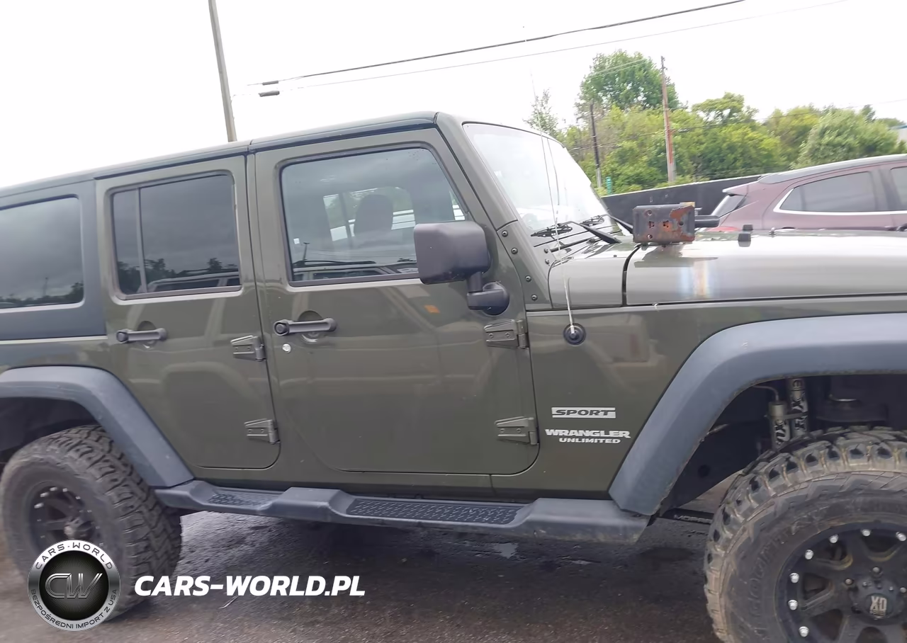 2015 Jeep Wrangler Unlimited Sport VIN:1C4HJWDG4FL671236 - 13
