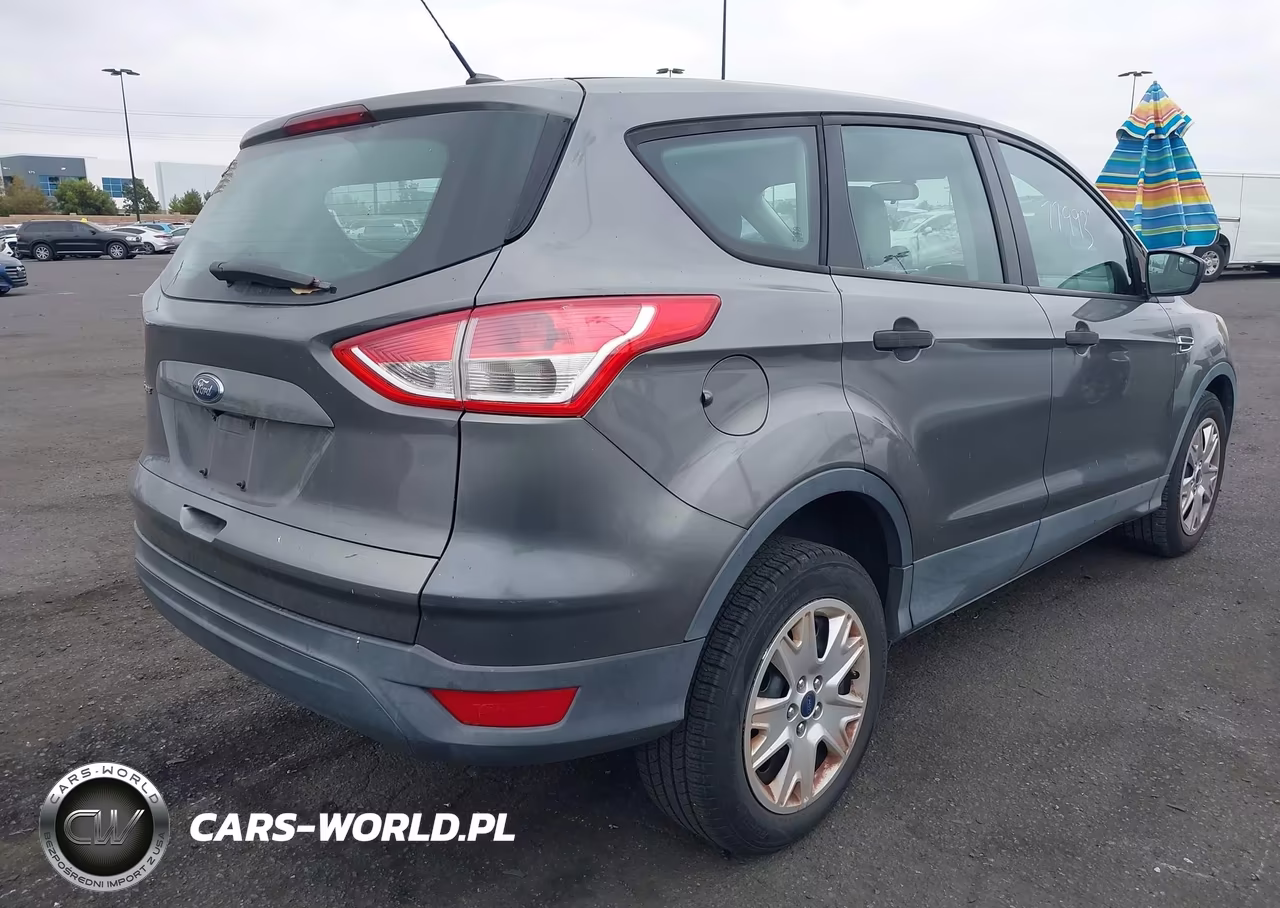 2014 Ford Escape S VIN:1FMCU0F71EUA43733 - 4