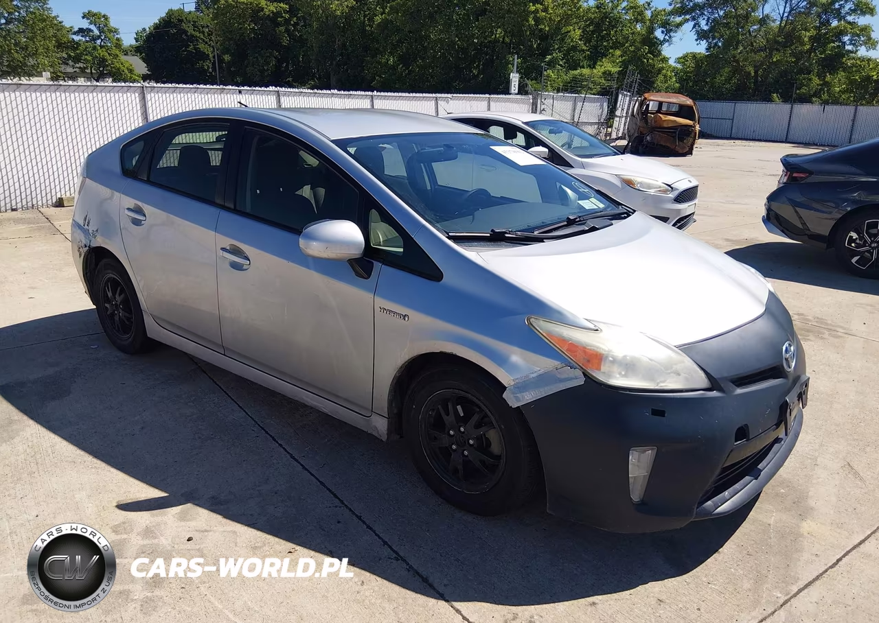 2013 Toyota Prius Two – zdjęcie 1 z 16