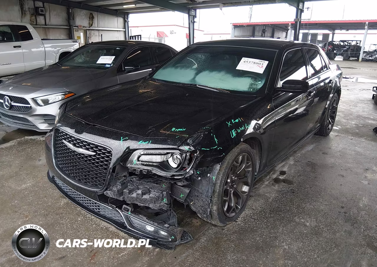 2015 Chrysler 300 300S VIN:2C3CCABG6FH932104 - 2