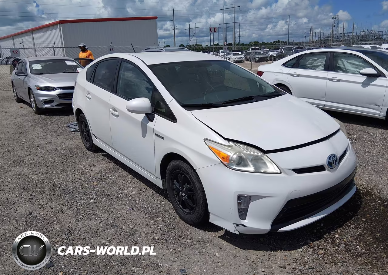 2013 Toyota Prius Three – zdjęcie 1 z 16
