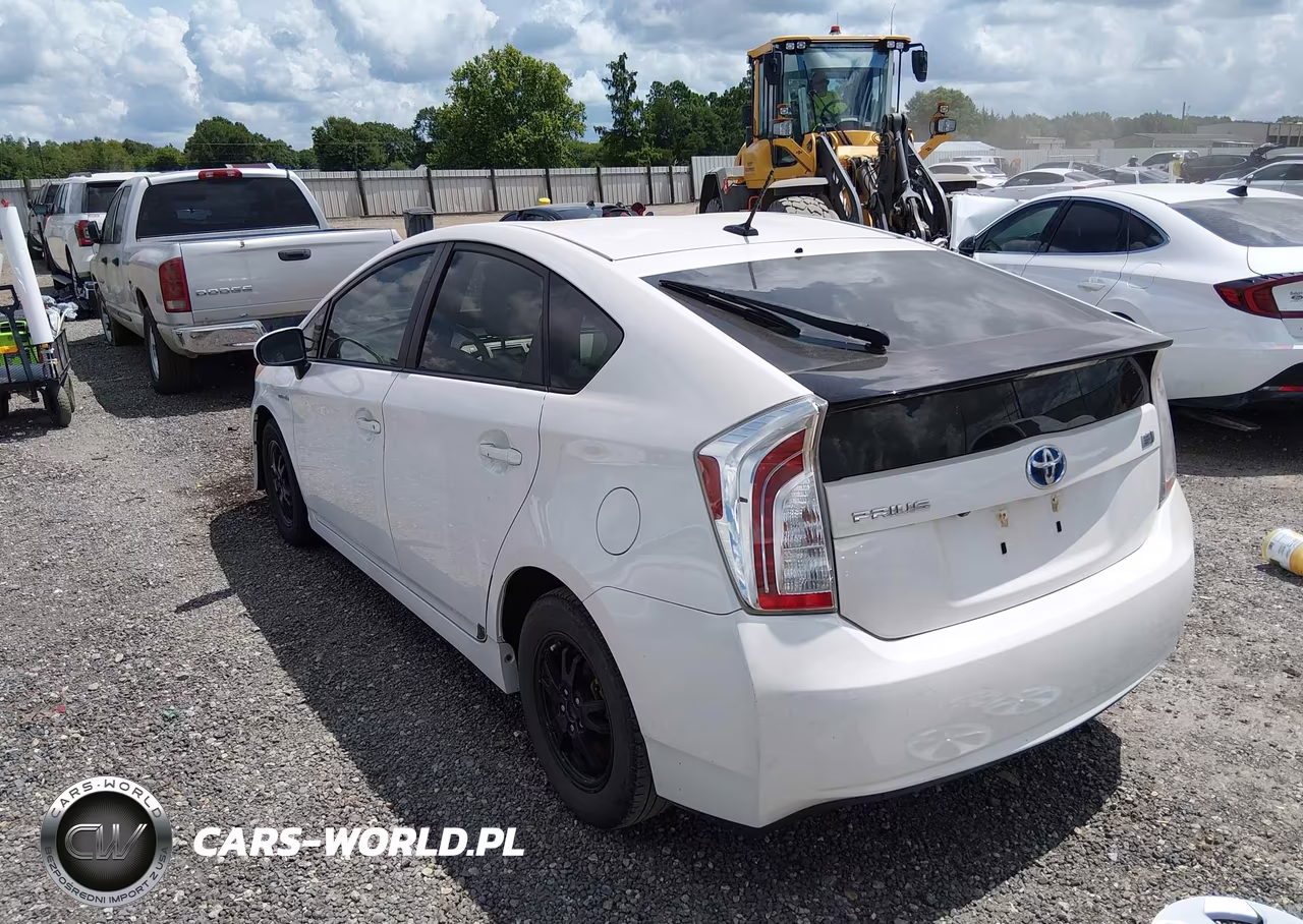 2013 Toyota Prius Three VIN:JTDKN3DU4D5629407 - 3