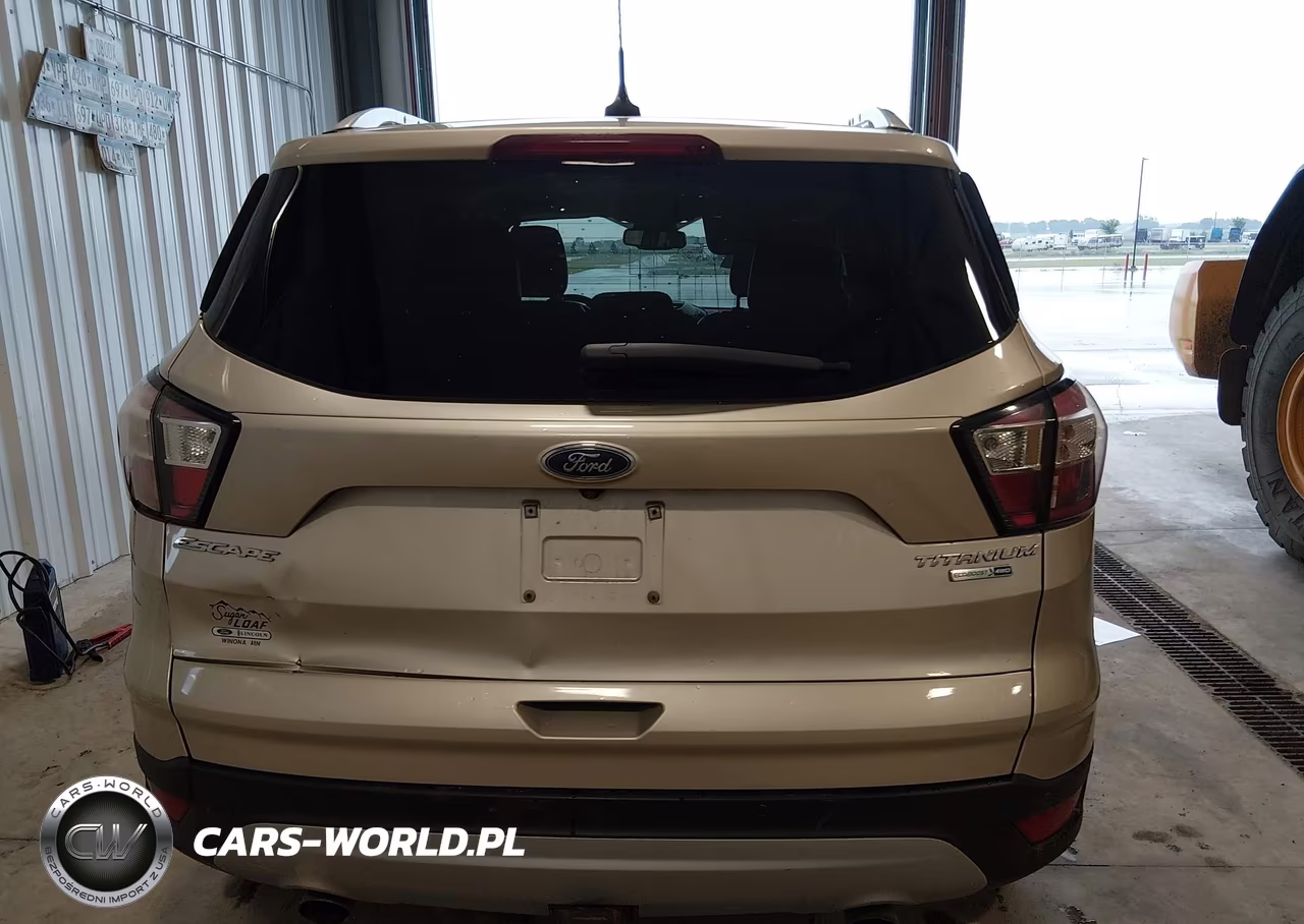 2018 Ford Escape Titanium VIN:1FMCU9J93JUD37321 - 16