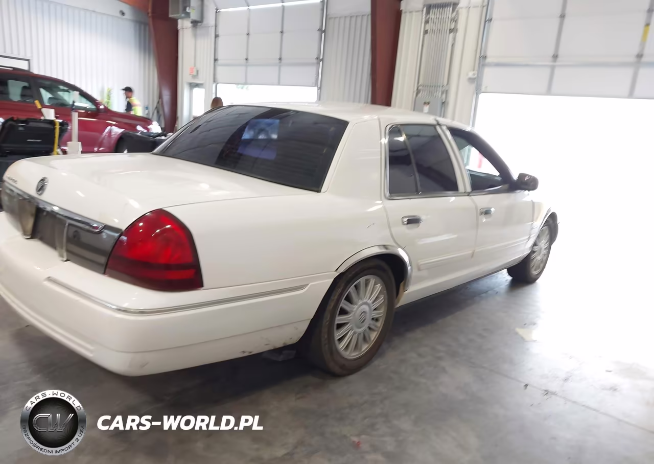 2011 Mercury Grand Marquis Ls (Fleet Only) VIN:2MEBM7FV9BX600706 - 4