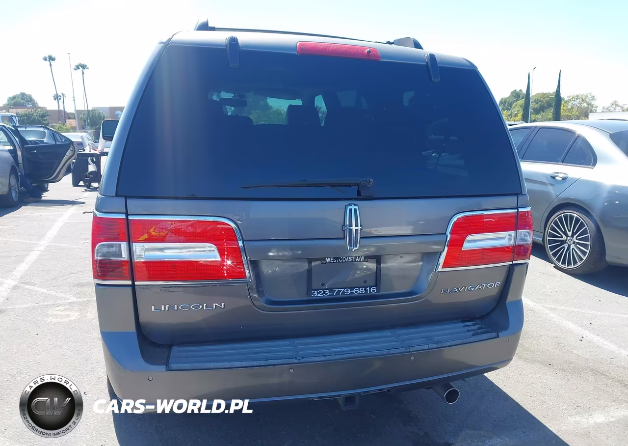 2011 Lincoln Navigator VIN:5LMJJ2J50BEJ02274 - 16
