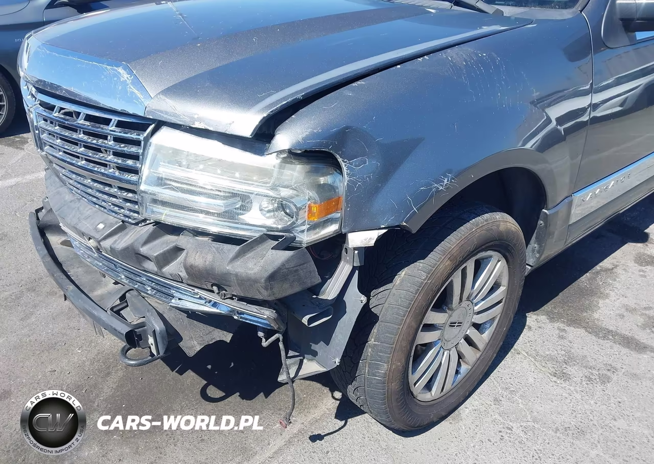 2011 Lincoln Navigator VIN:5LMJJ2J50BEJ02274 - 17