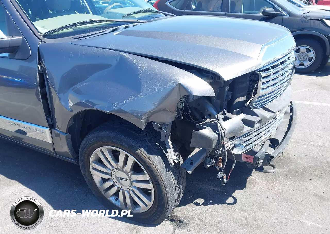 2011 Lincoln Navigator VIN:5LMJJ2J50BEJ02274 - 18