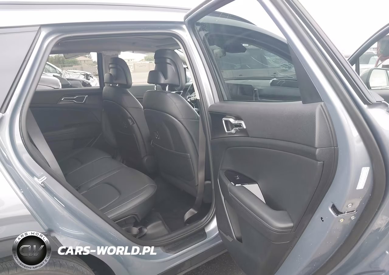 2025 Kia Sportage Ex VIN:5XYK33DF9SG252584 - 8