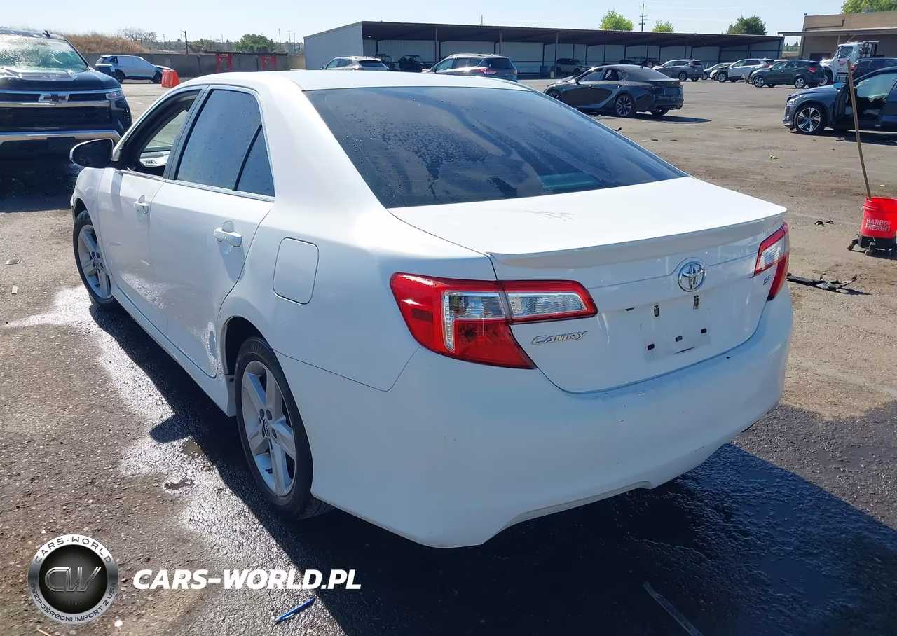 2014 Toyota Camry Se VIN:4T1BF1FK0EU790997 - 3