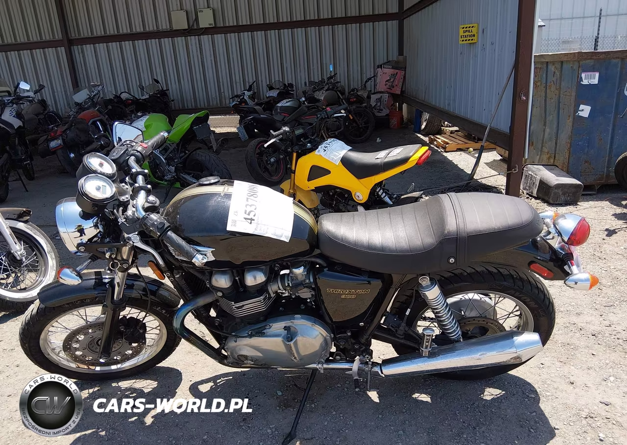 2013 Triumph Motorcycle Thruxton VIN:SMT920K18DT572978 - 13