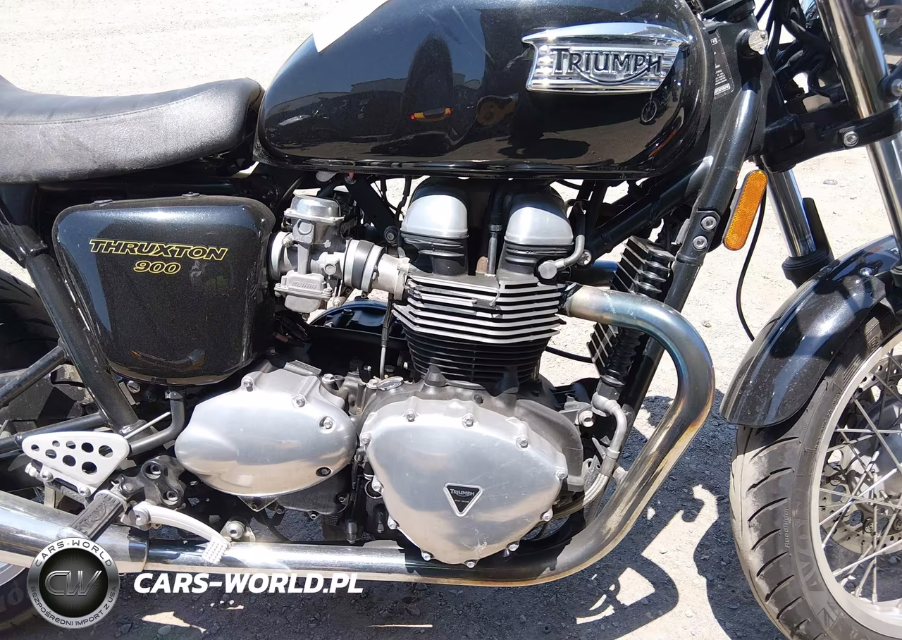 2013 Triumph Motorcycle Thruxton VIN:SMT920K18DT572978 - 8