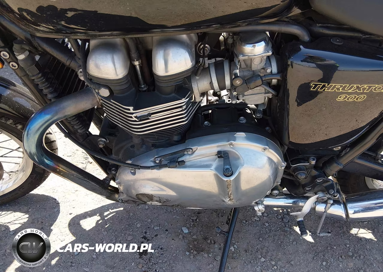 2013 Triumph Motorcycle Thruxton VIN:SMT920K18DT572978 - 9