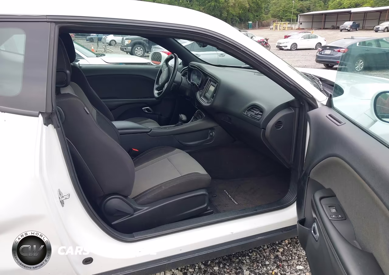 2015 Dodge Challenger Sxt VIN:2C3CDZAG9FH716003 - 5