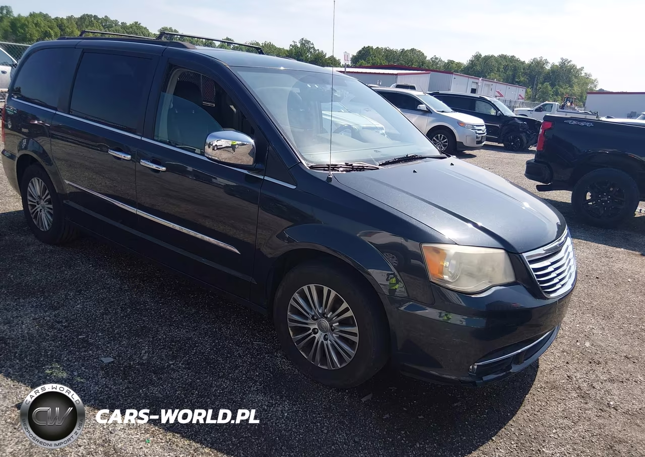 2014 Chrysler Town & Country Touring-L – zdjęcie 1 z 16