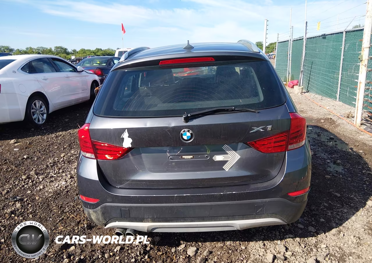 2015 BMW X1 xDrive28I VIN:WBAVL1C52FVY29803 - 16