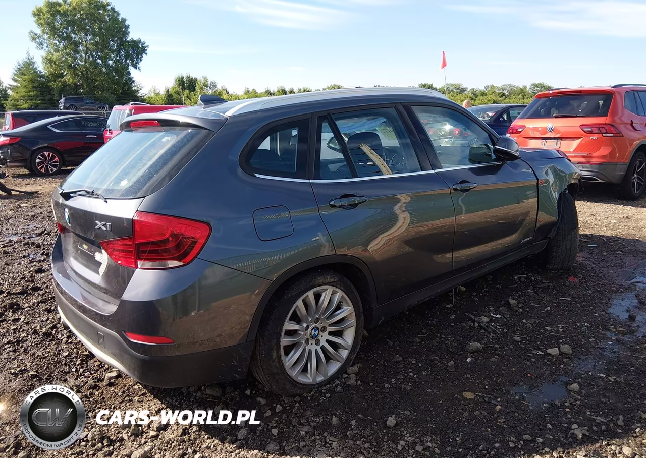 2015 BMW X1 xDrive28I VIN:WBAVL1C52FVY29803 - 4