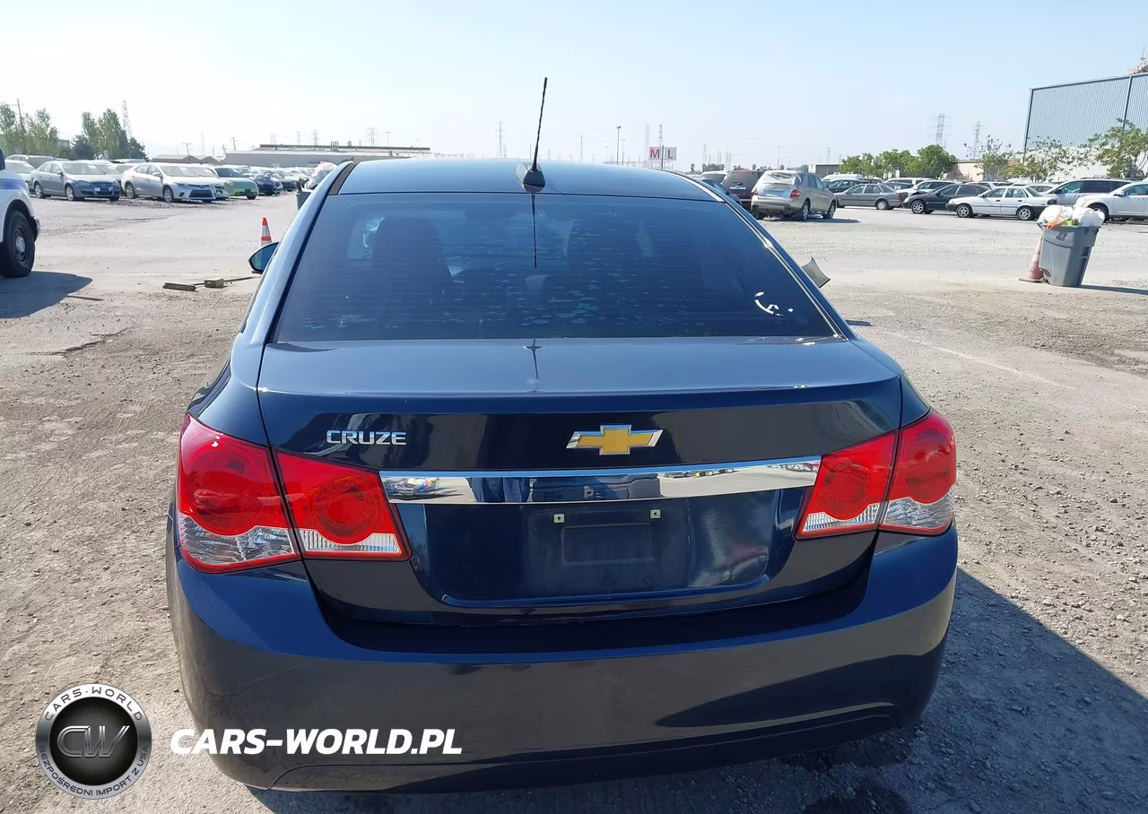 2015 Chevrolet Cruze Ls Auto VIN:1G1PA5SG3F7206490 - 16