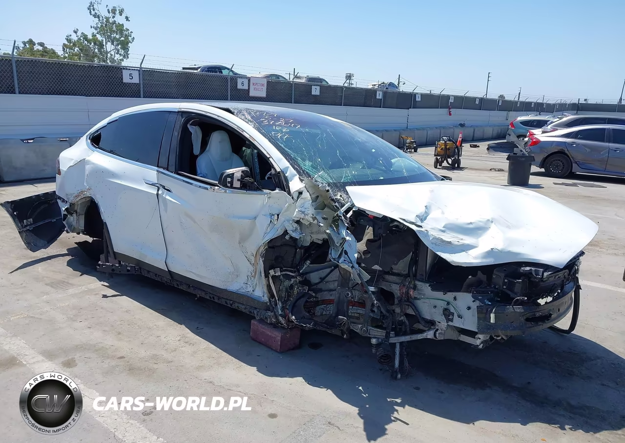 2018 Tesla Model X 100D-75D-P100D – zdjęcie 1 z 15