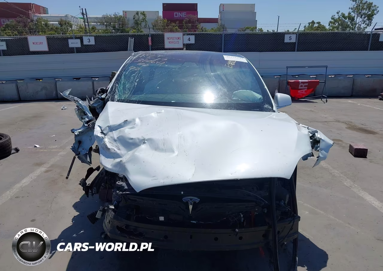 2018 Tesla Model X 100D-75D-P100D VIN:5YJXCBE2XJF091535 - 11
