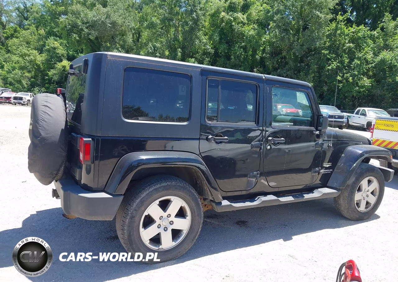 2007 Jeep Wrangler Unlimited Sahara VIN:1J8GA59157L194515 - 13