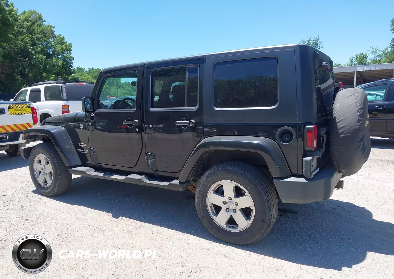 2007 Jeep Wrangler Unlimited Sahara VIN:1J8GA59157L194515 - 3