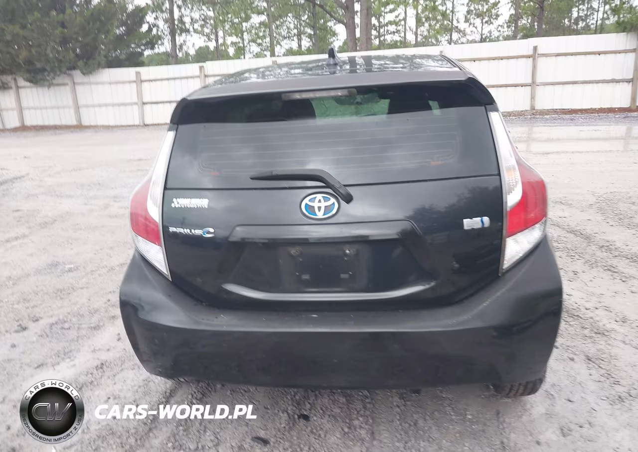 2016 Toyota Prius C Four VIN:JTDKDTB38G1129825 - 17
