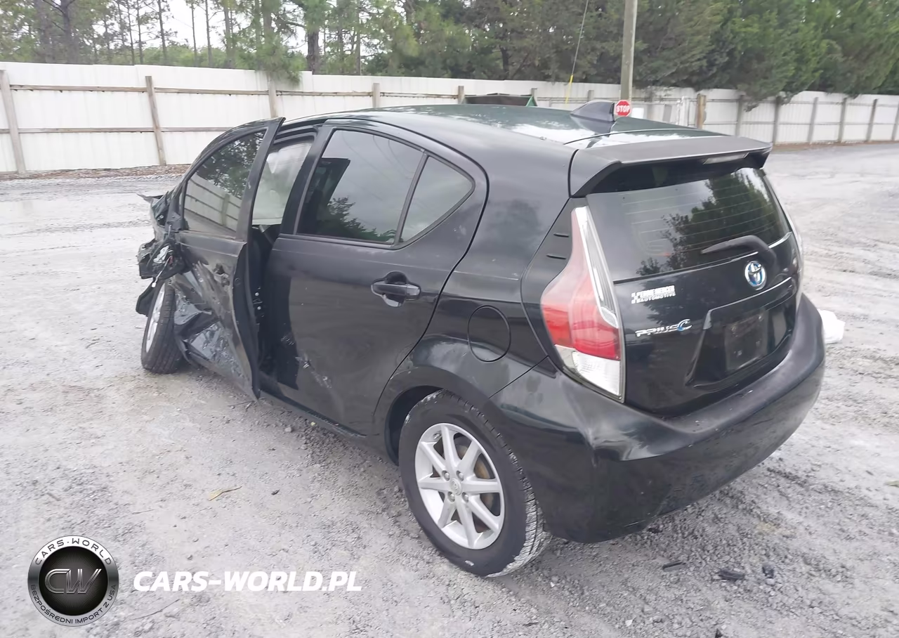 2016 Toyota Prius C Four VIN:JTDKDTB38G1129825 - 3