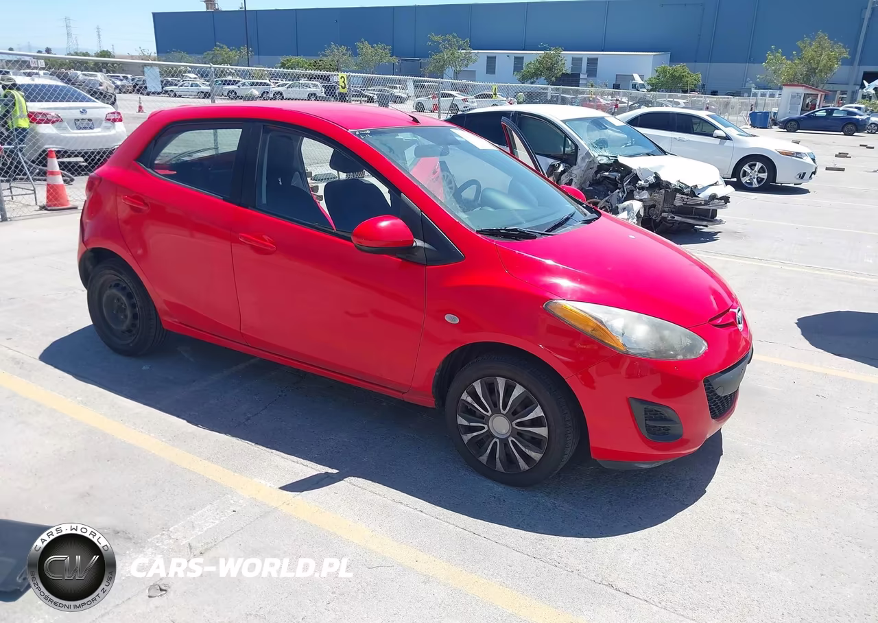 2014 Mazda Mazda2 Sport – zdjęcie 1 z 17
