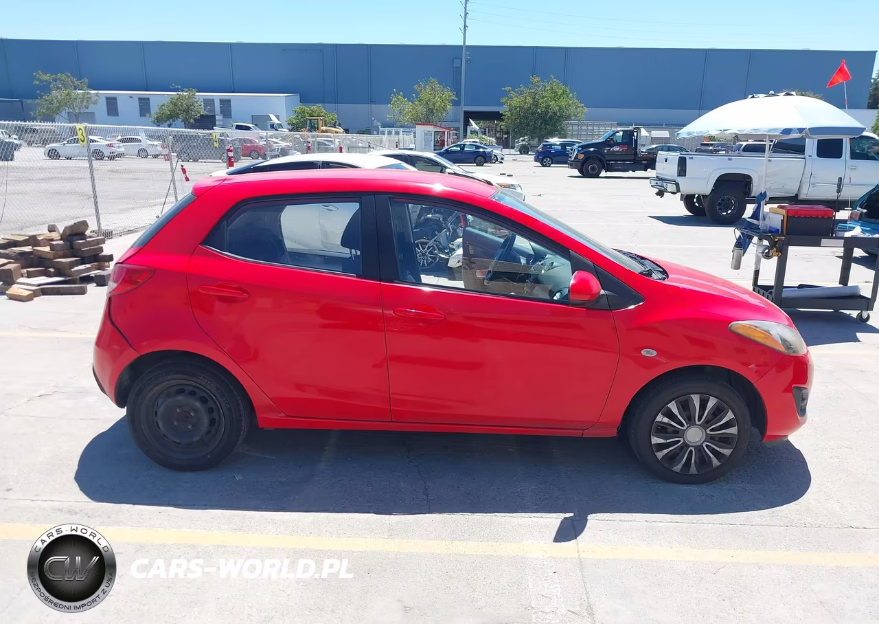 2014 Mazda Mazda2 Sport VIN:JM1DE1KZ7E0171677 - 14