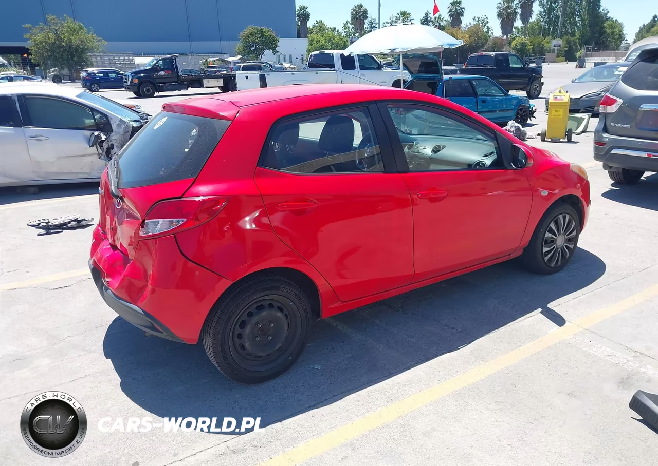 2014 Mazda Mazda2 Sport VIN:JM1DE1KZ7E0171677 - 4