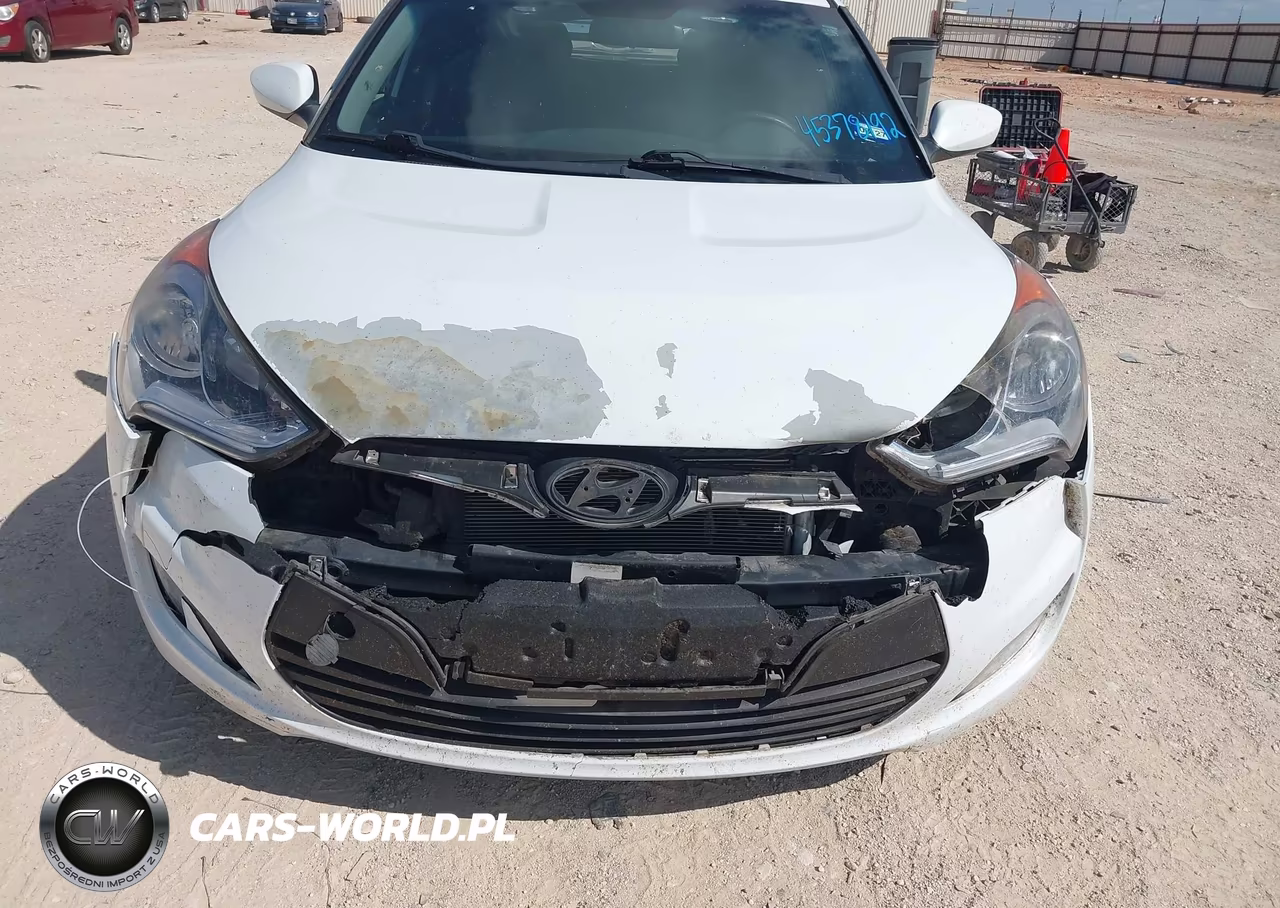 2017 Hyundai Veloster VIN:KMHTC6AD6HU310744 - 6
