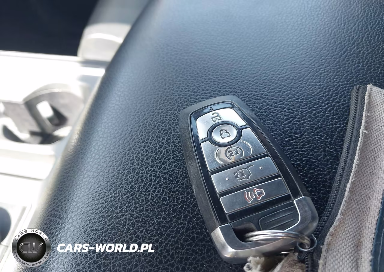 2021 Ford Expedition Xlt VIN:1FMJU1JT2MEA45887 - 11