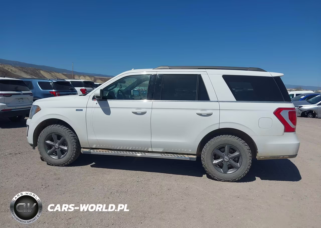 2021 Ford Expedition Xlt VIN:1FMJU1JT2MEA45887 - 14