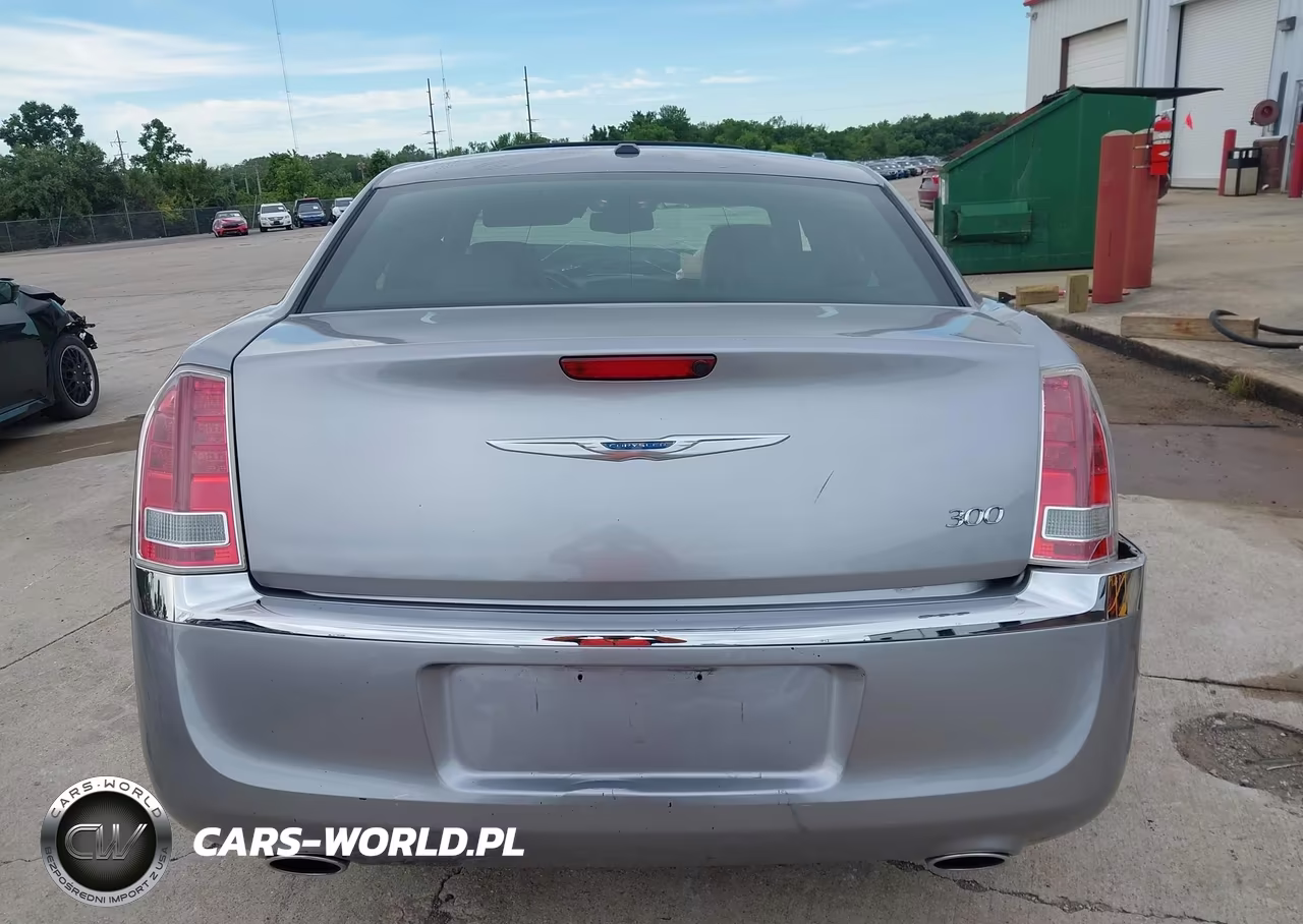 2013 Chrysler 300 VIN:2C3CCAAG6D8608973 - 15