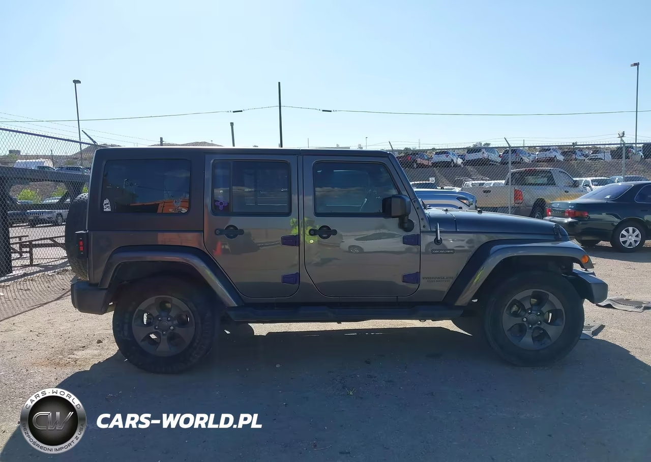 2017 Jeep Wrangler Unlimited Freedom 4X4 VIN:1C4BJWDG1HL575136 - 13