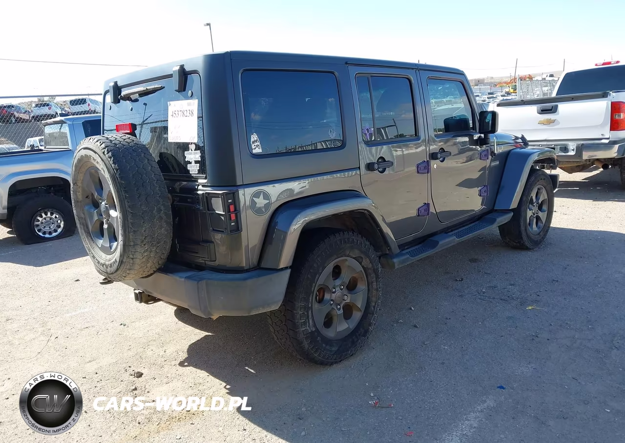 2017 Jeep Wrangler Unlimited Freedom 4X4 VIN:1C4BJWDG1HL575136 - 4