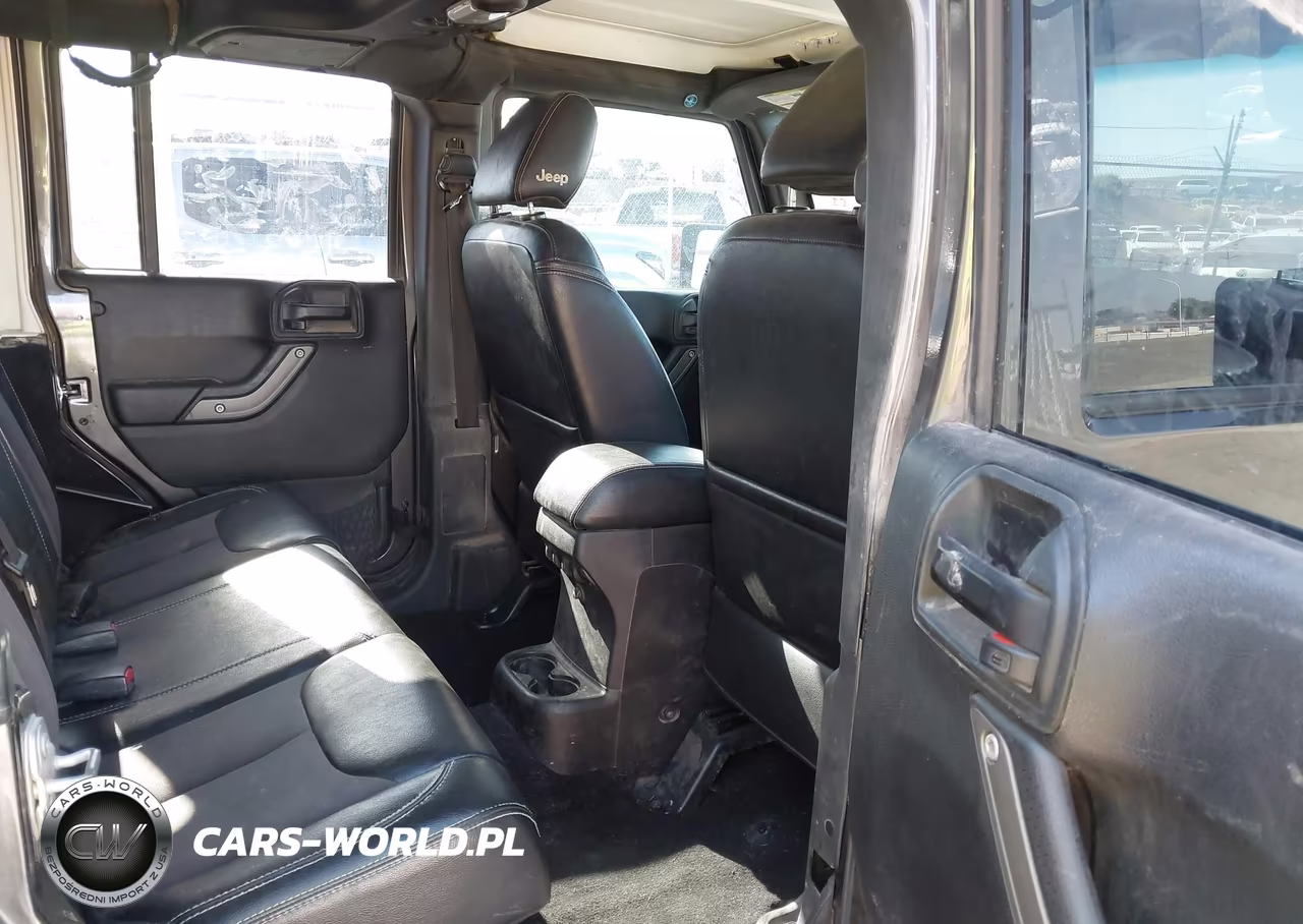 2017 Jeep Wrangler Unlimited Freedom 4X4 VIN:1C4BJWDG1HL575136 - 8