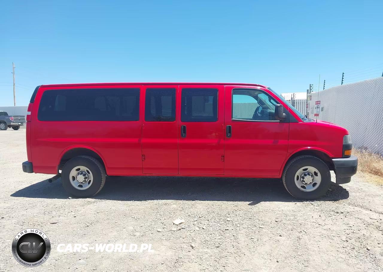 2019 Chevrolet Express 3500 Ls VIN:1GAZGNFGXK1353646 - 13