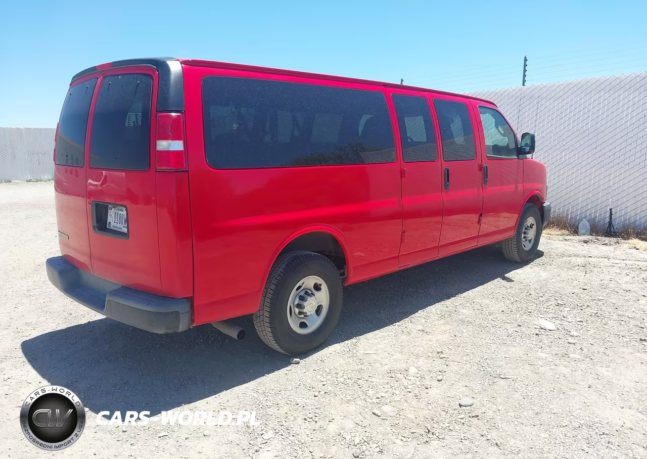 2019 Chevrolet Express 3500 Ls VIN:1GAZGNFGXK1353646 - 4