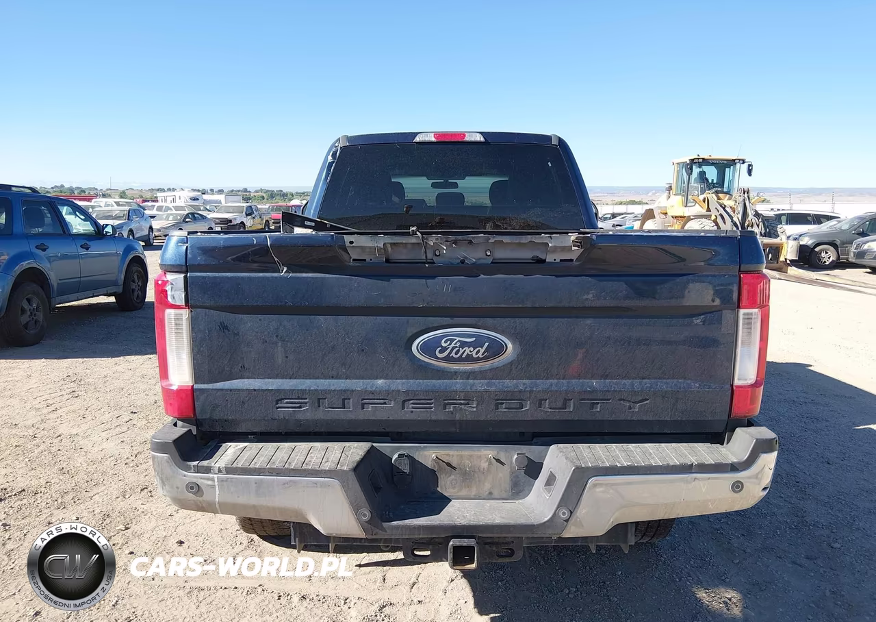 2018 Ford F-350 Xlt VIN:1FT8W3BT2JEB61707 - 15