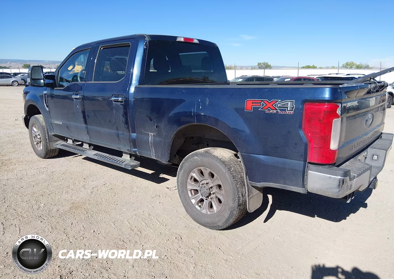 2018 Ford F-350 Xlt VIN:1FT8W3BT2JEB61707 - 3