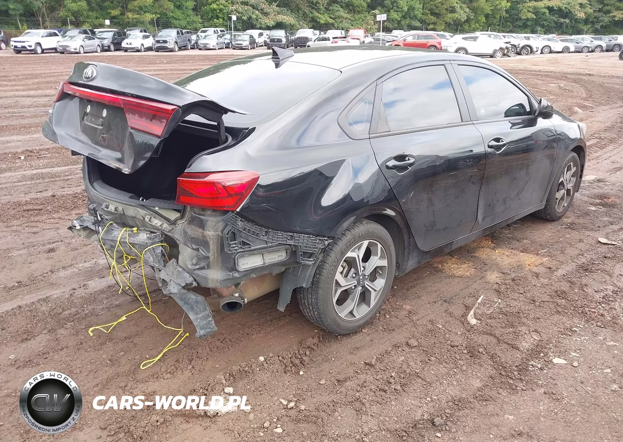 2021 Kia Forte Lxs VIN:3KPF24AD1ME269456 - 4