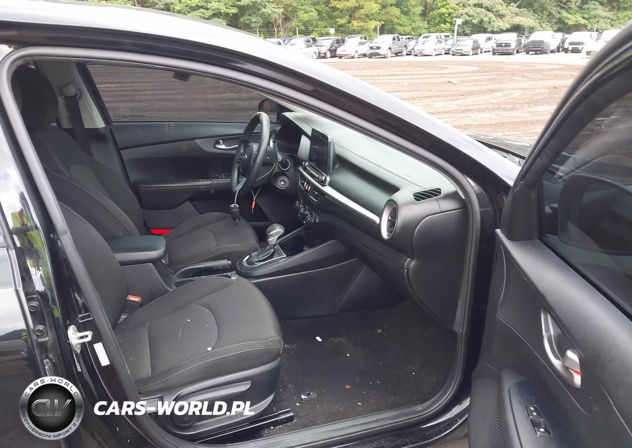 2021 Kia Forte Lxs VIN:3KPF24AD1ME269456 - 5
