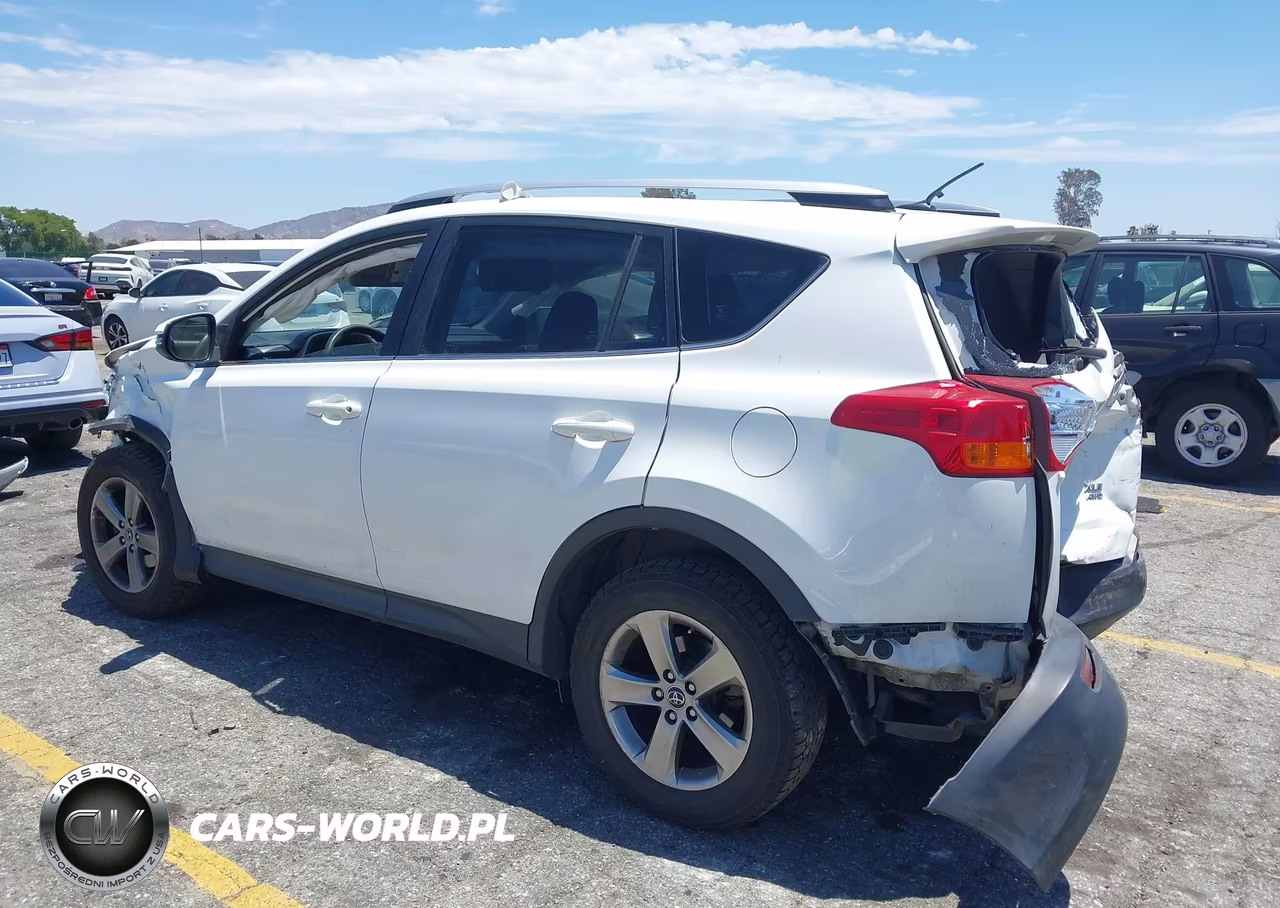2015 Toyota Rav4 Xle VIN:JTMRFREVXFD155297 - 3