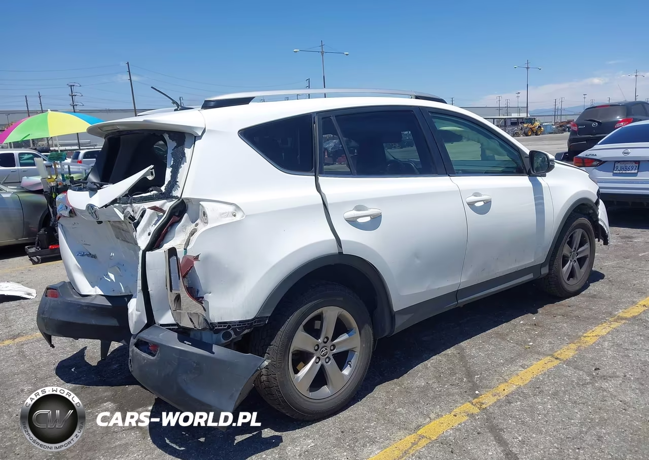 2015 Toyota Rav4 Xle VIN:JTMRFREVXFD155297 - 4
