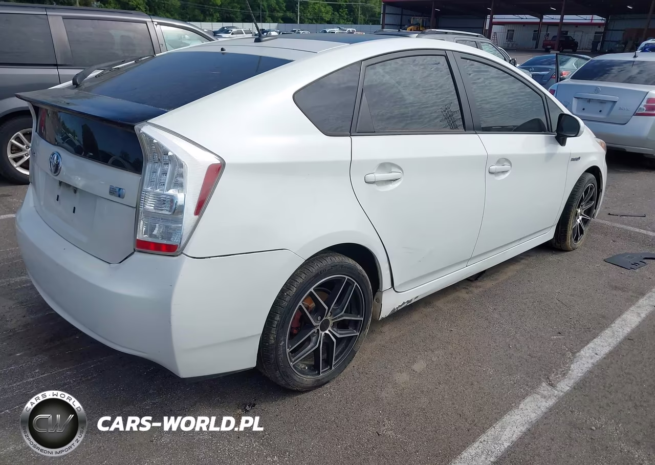 2011 Toyota Prius Four VIN:JTDKN3DU0B0252777 - 4