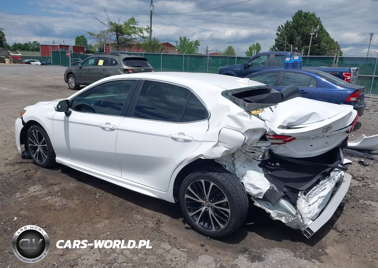 2020 Toyota Camry Se VIN:4T1G11AKXLU897127 - 3