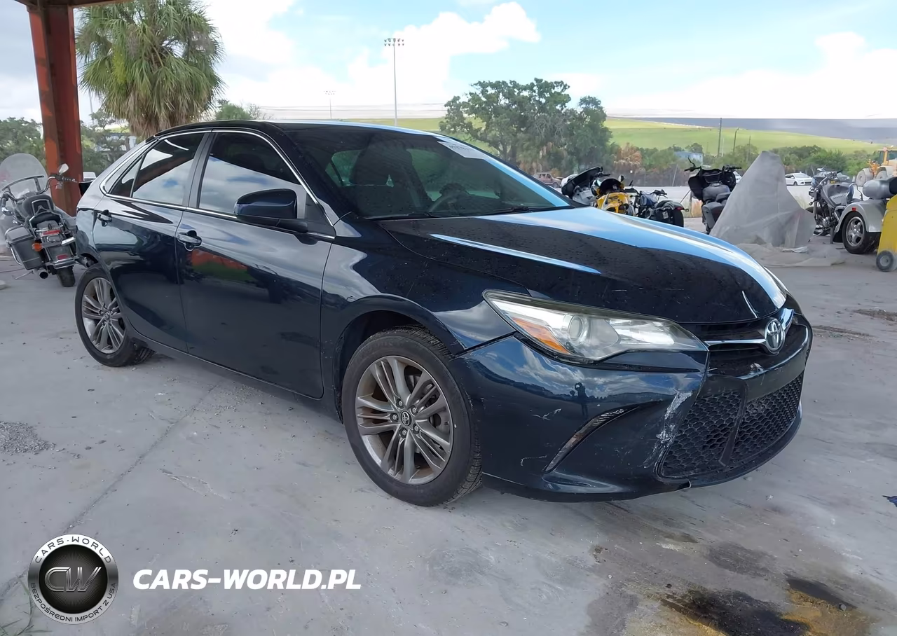 2016 Toyota Camry Se – zdjęcie 1 z 17